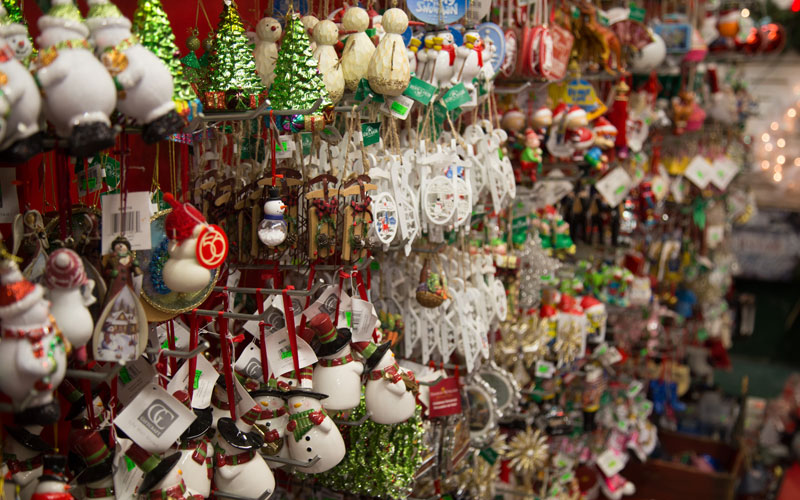 Home delivery and assembly for patio furniture